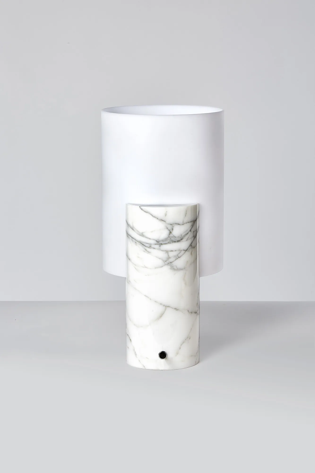 Leina by Matteo Nunziati shown in context, image 2