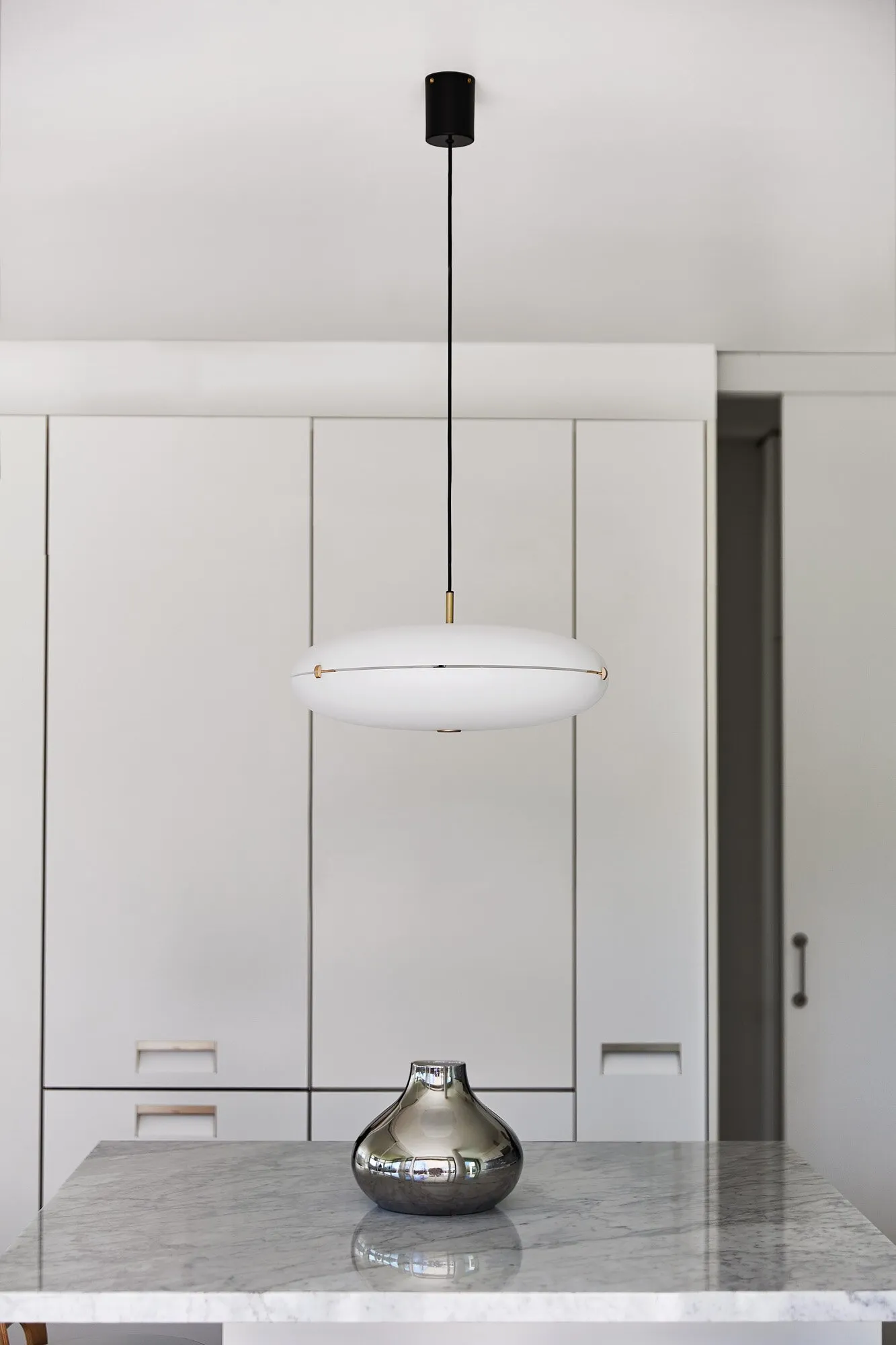 Luna Sospensione by Gio Ponti shown in context, image 2