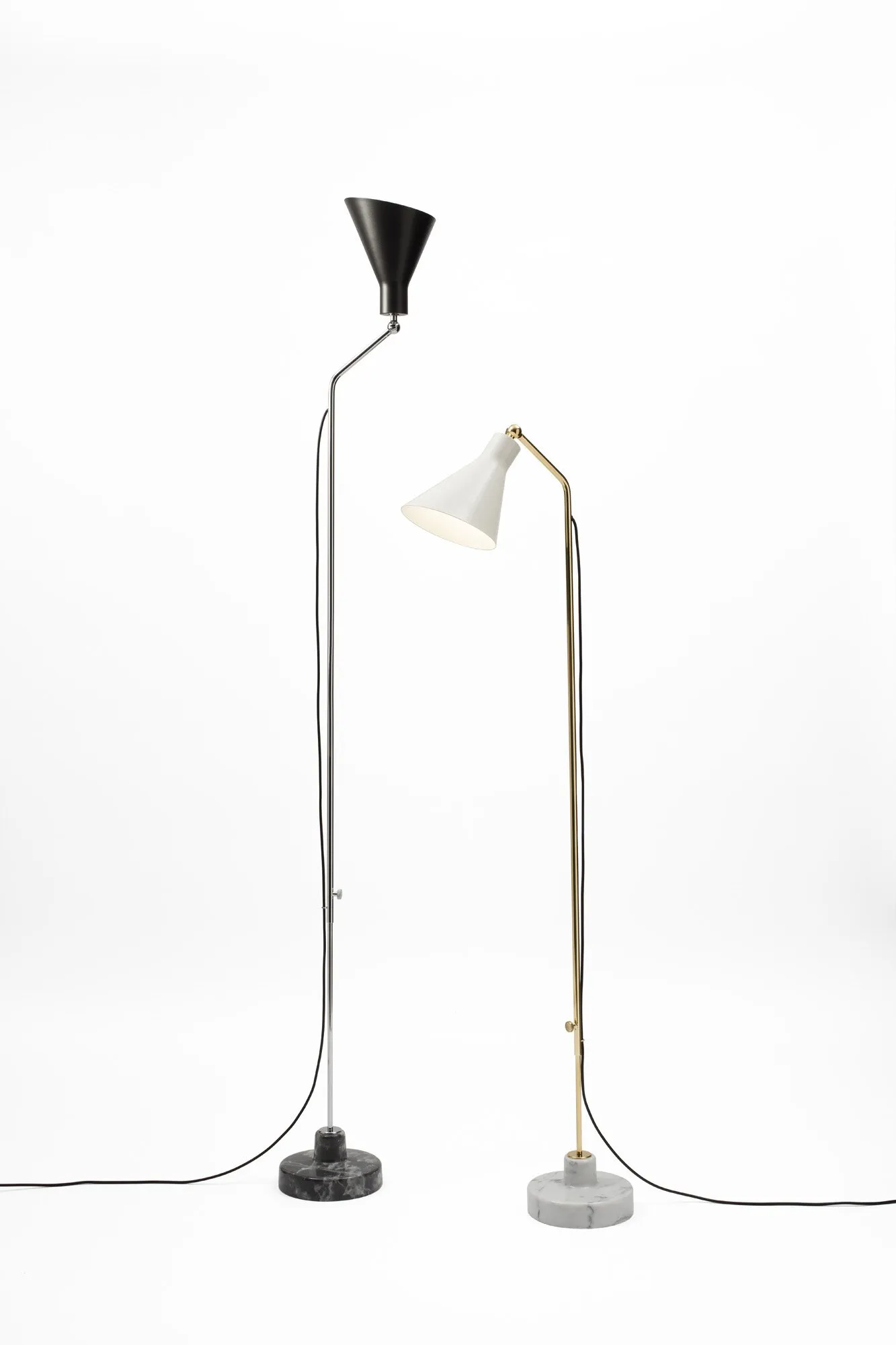 Alzabile by Ignazio Gardella shown in context, image 2