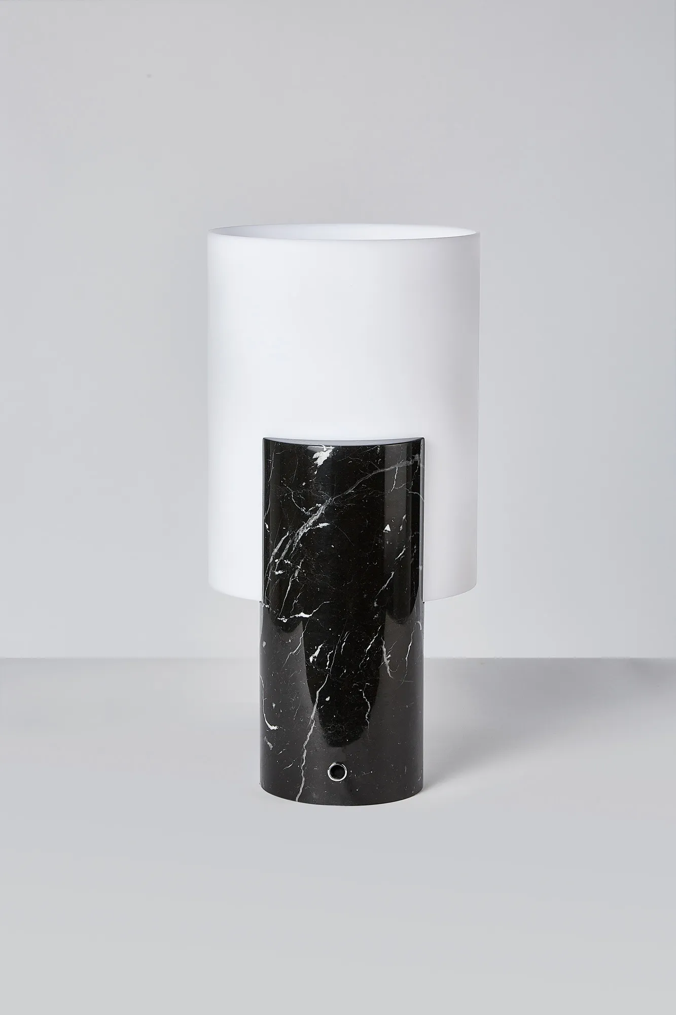 Leina by Matteo Nunziati shown in context, image 3