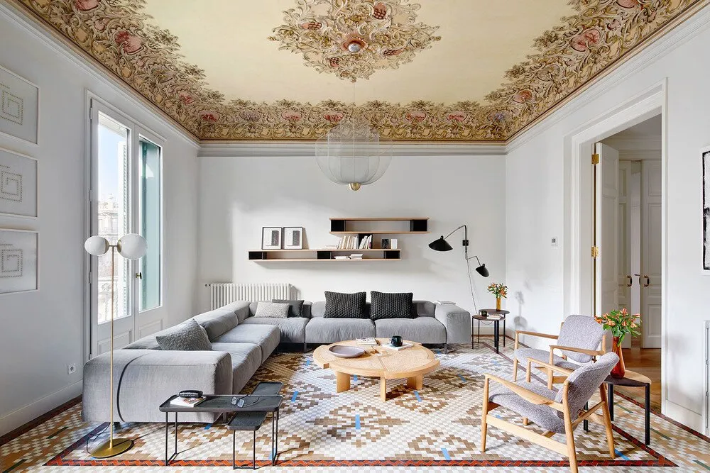 Interior view of Casa Burés – Barcelona, image 4