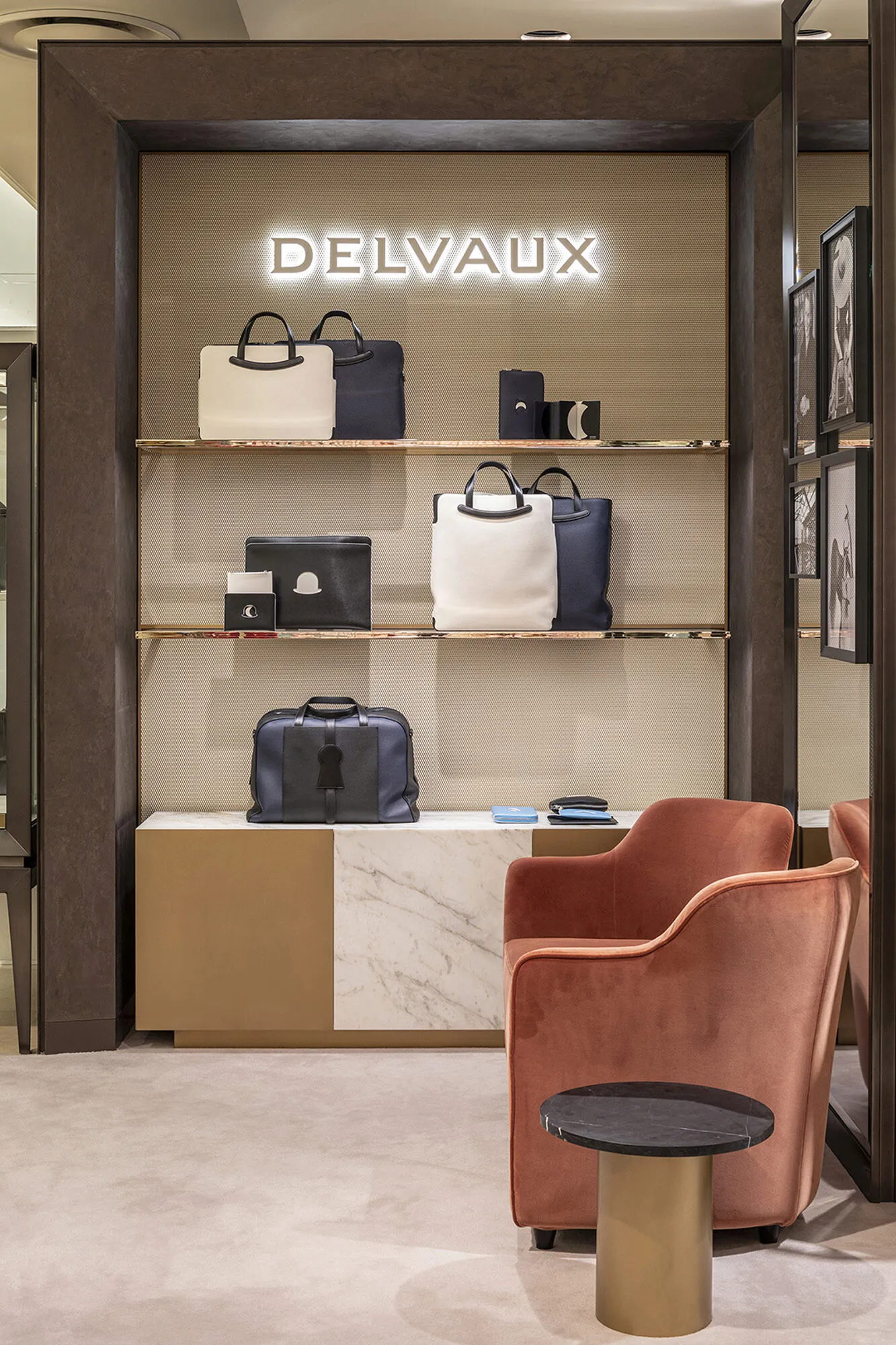 Interior view of Delvaux Stores, image 5