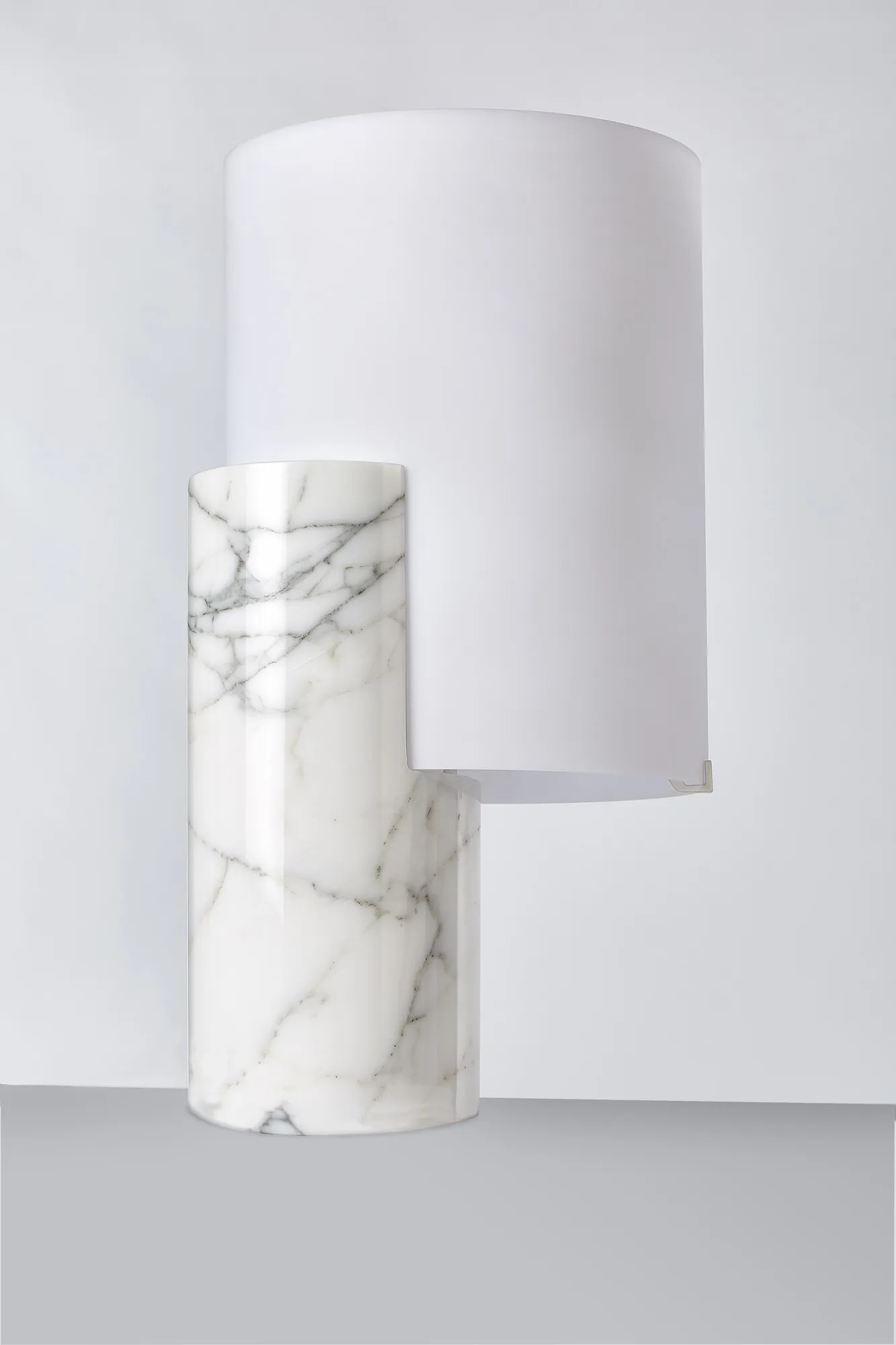 Leina by Matteo Nunziati shown in context, image 5